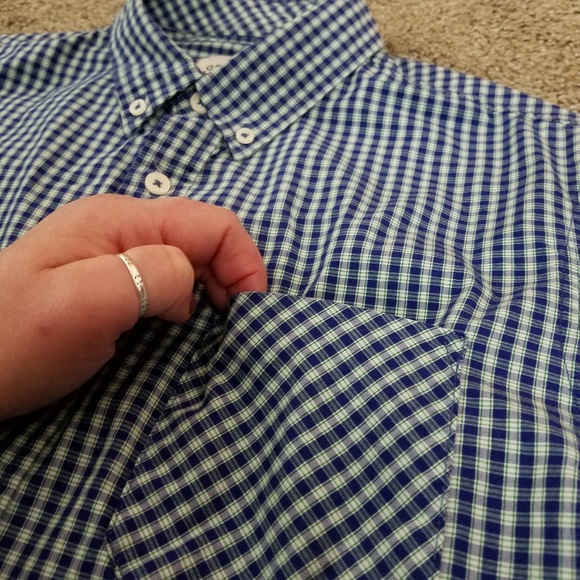 💙 Of All Threads SM Button Down - Picture 2 of 6